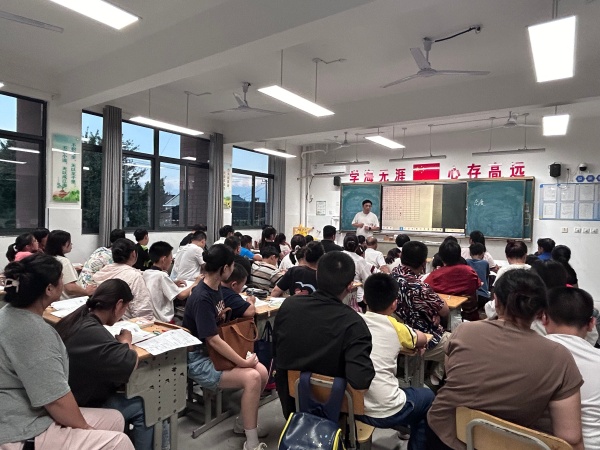 fd71a3db998f46a8a53a403dbdd81659.jpg fd71a3db998f46a8a53a403dbdd81659.jpg