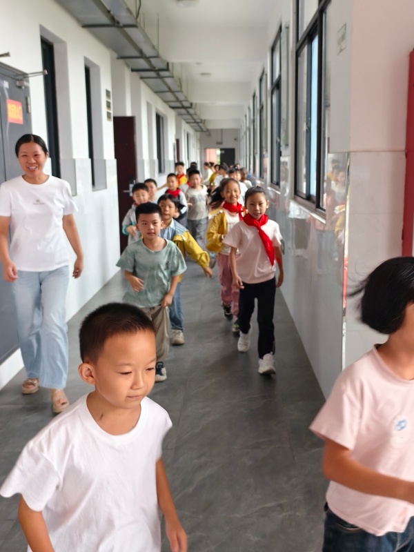 331fd9ae603b431b9d3aec81f94a77a1.jpg 331fd9ae603b431b9d3aec81f94a77a1.jpg